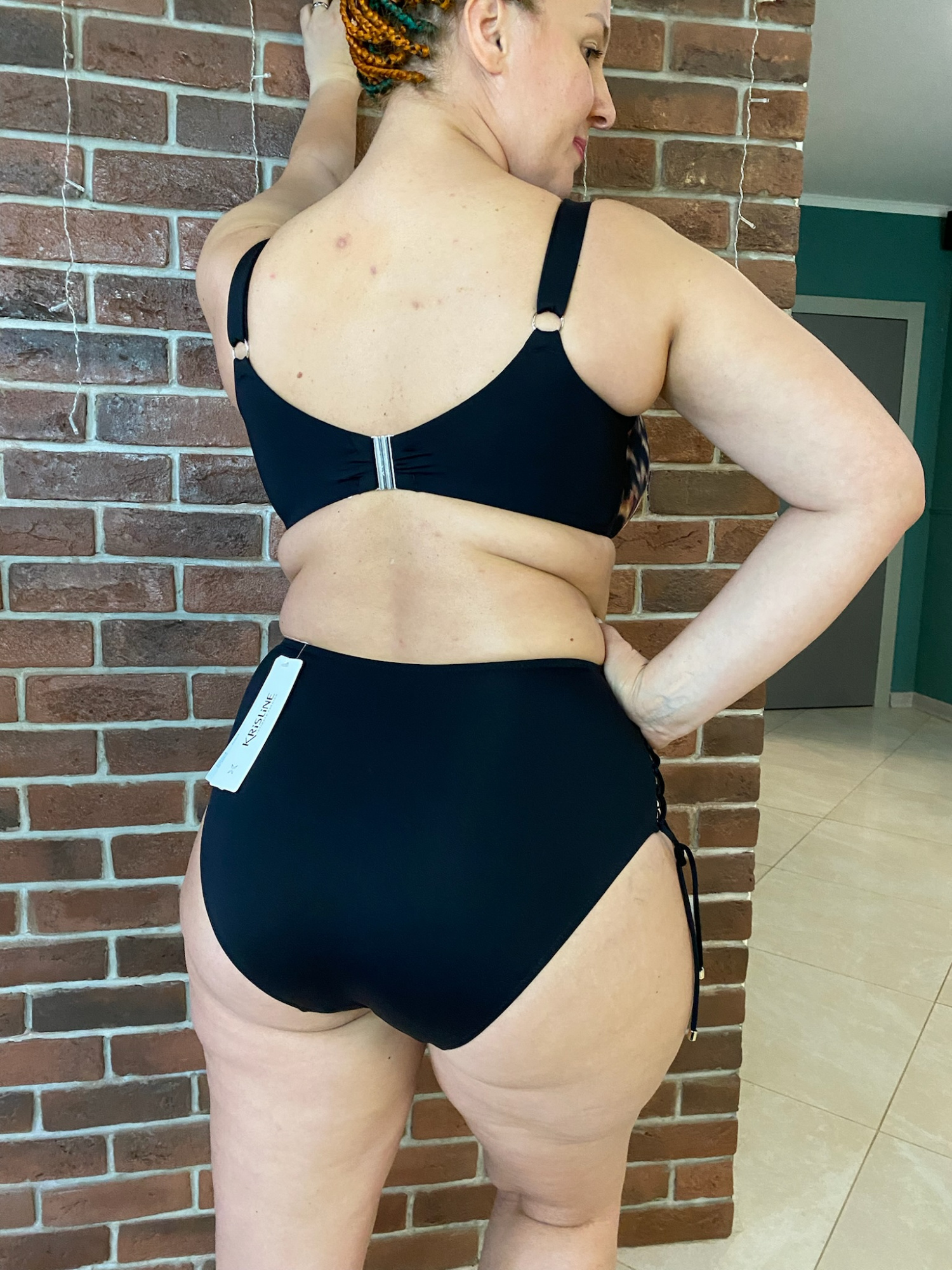 23